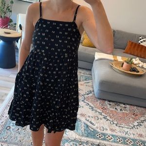 Old navy sun dress. With pockets! Never worn!